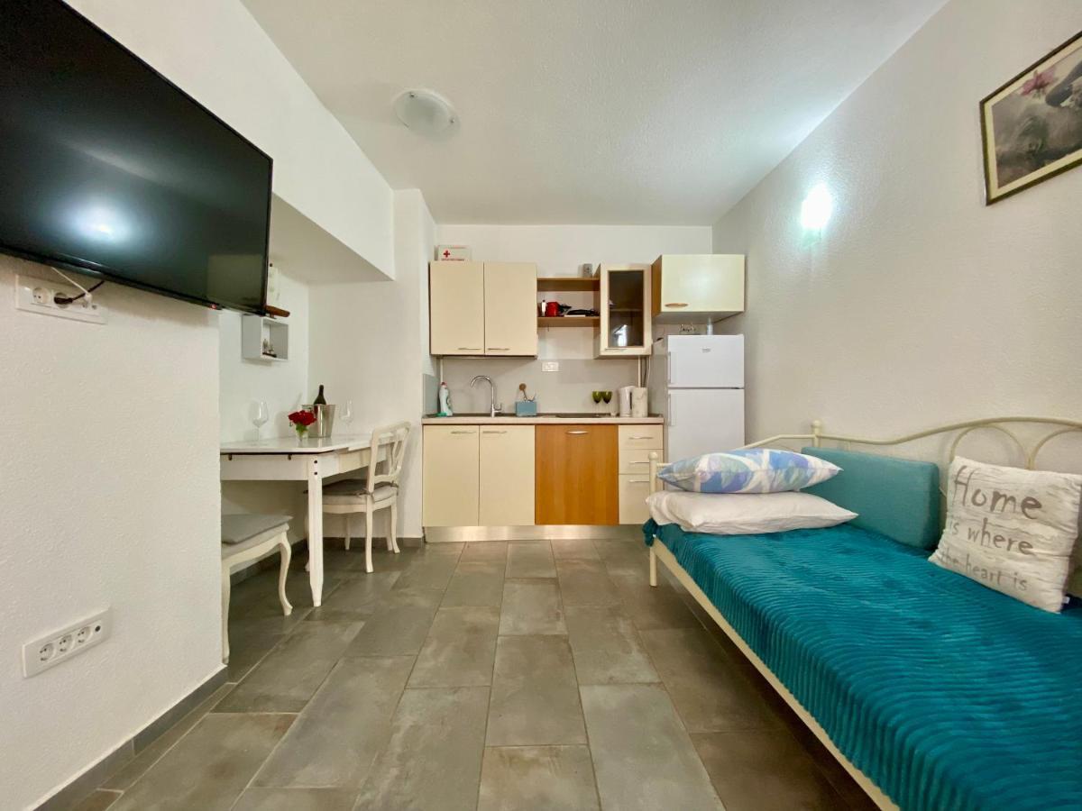 Apartment Papalina City Center Split Exterior photo